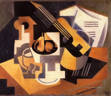 フアン・グリス Painting - テーブルの上のギターとフルーツボウル 1918年 フアン・グリ
